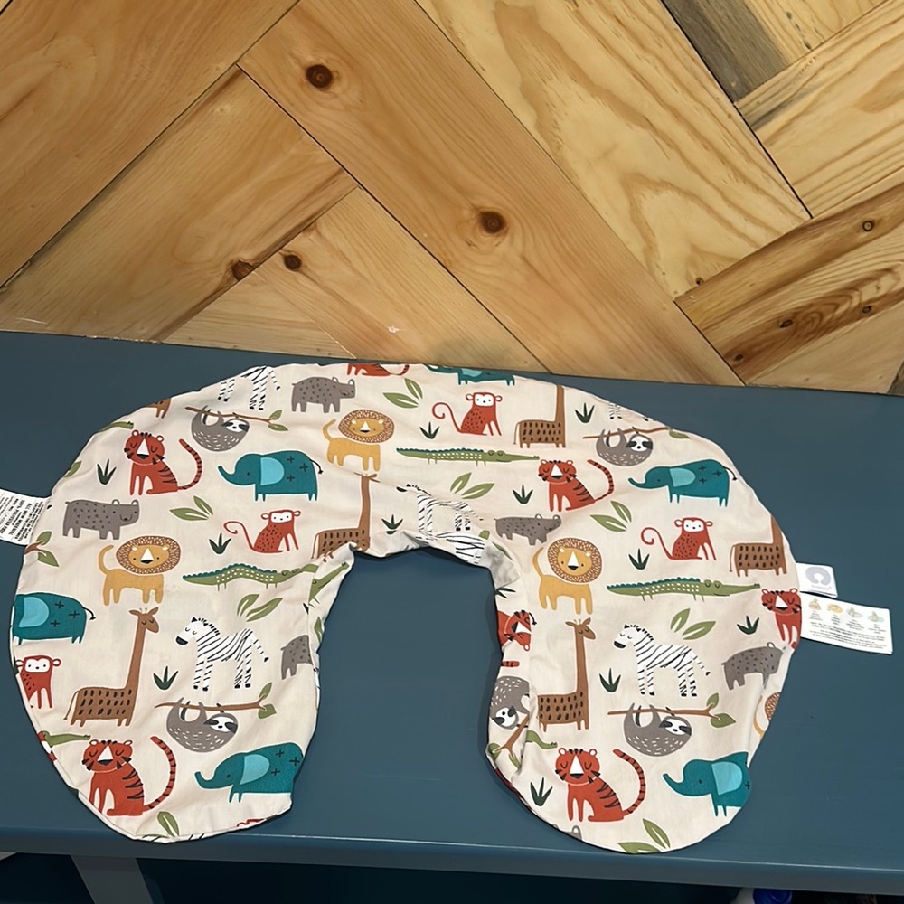 Boppy Safari Adventure Pattern Pillow Cover